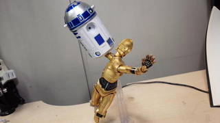Illustration for article titled R2-D2 Gets Seriously Badass
